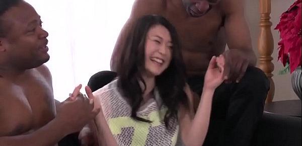 Amateur Kyoko Nakajima receives BBC to drill her holes - More at javhd.net